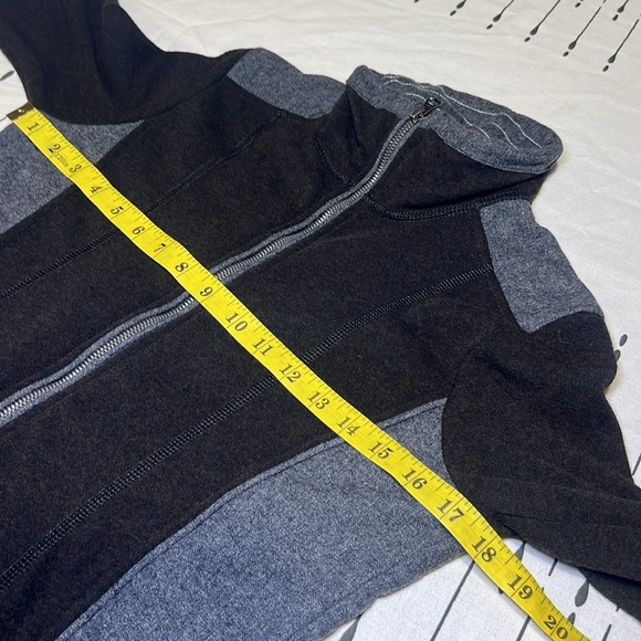 KUHL Brown and Grey Kashmira Zip Sweater. Mountain Culture. Size XS - Picture 6 of 9